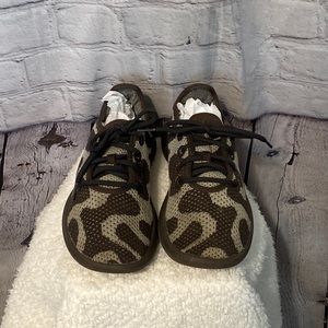 ALLBIRDS WOMEN’S PRINT SNEAKERS…Sz 8…Brown/Cream